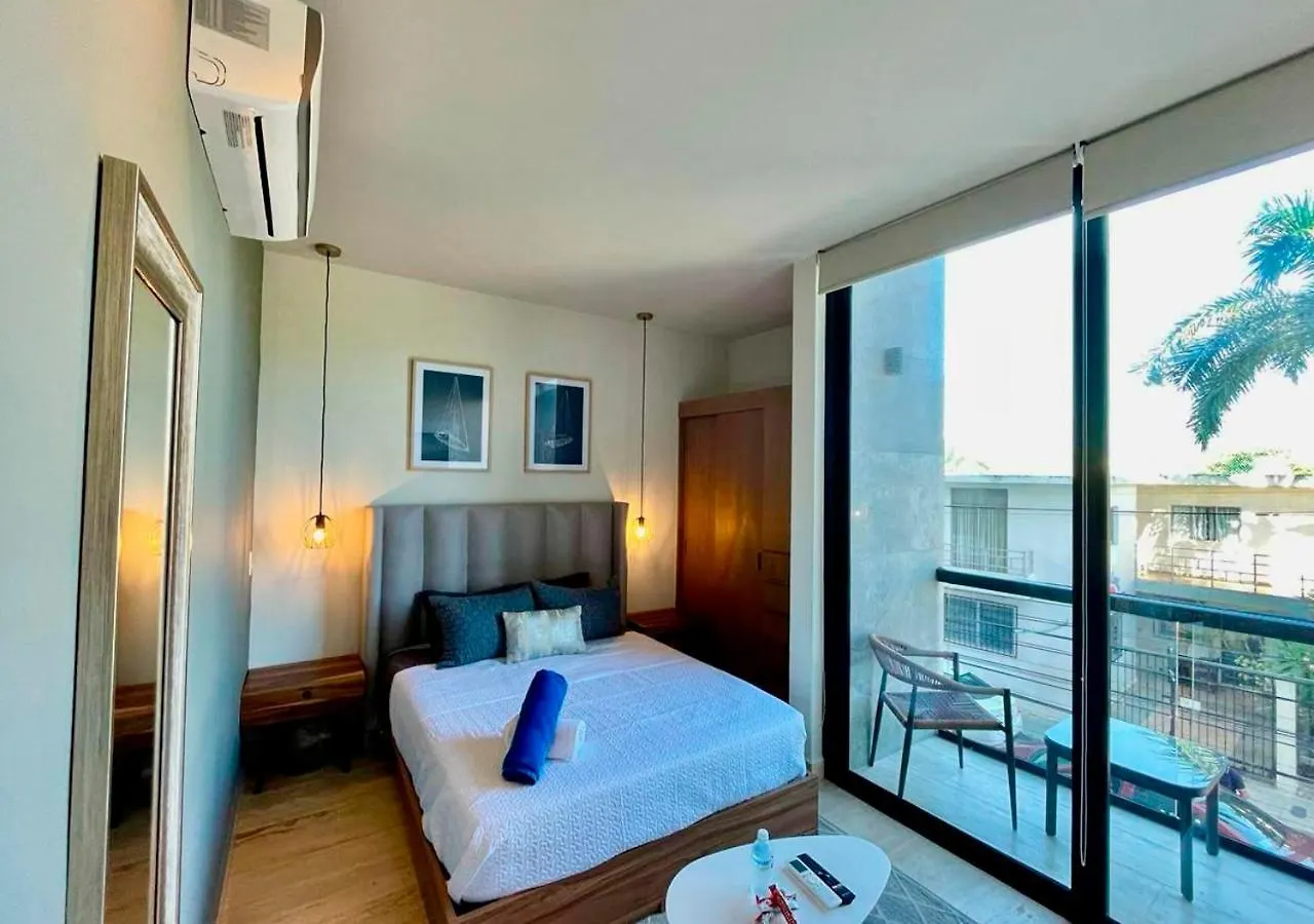 Walking Steps To Beach Gym Jacuzzi And Ocean View Musa Playa del Carmen Apartment